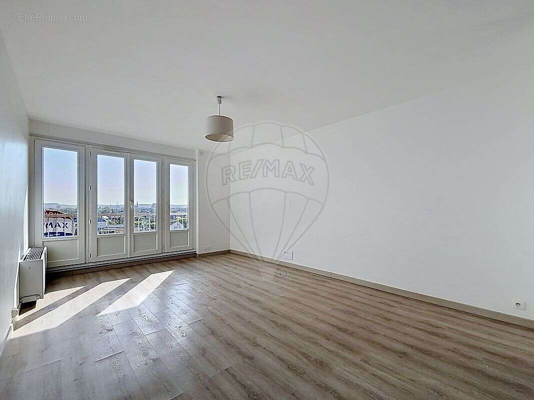 Appartement à SENS