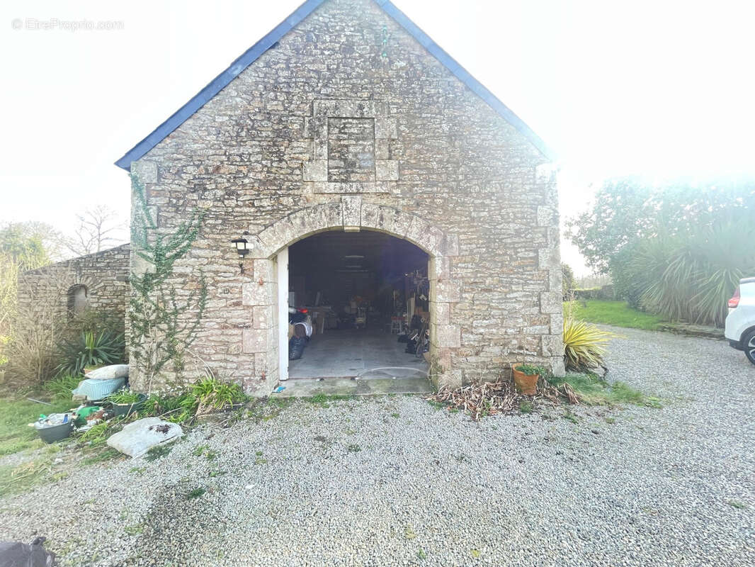 Maison à CLEGUER