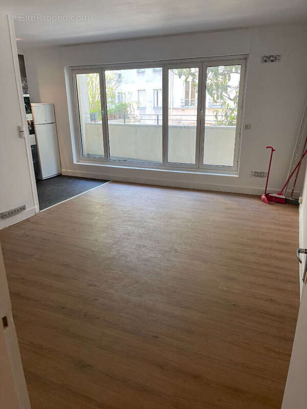 Appartement à PARIS-19E