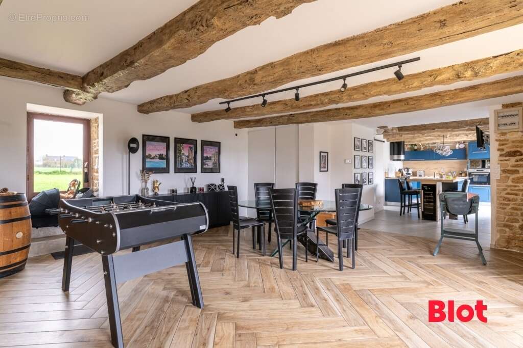 Maison à SAINT-JUVAT