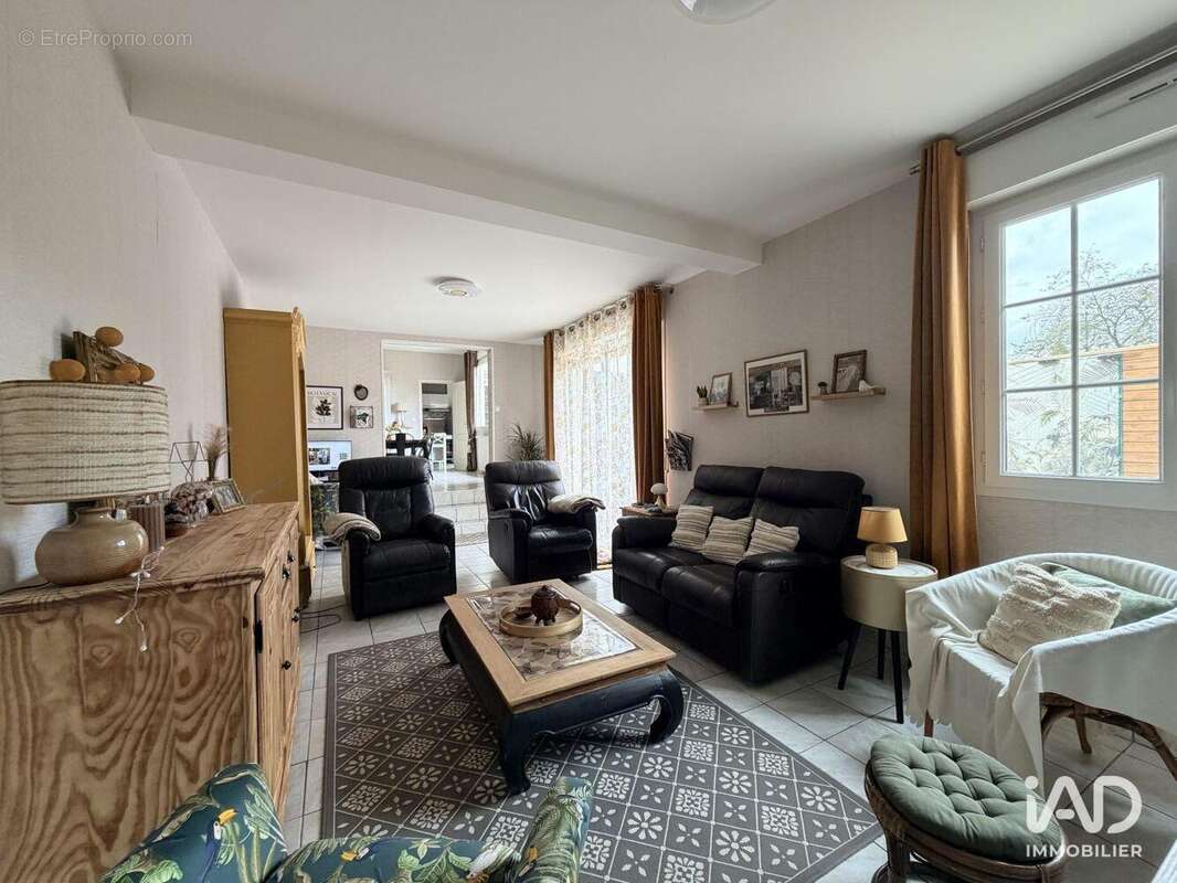 Photo 3 - Maison à SAINT-PIERRE-DU-VAUVRAY
