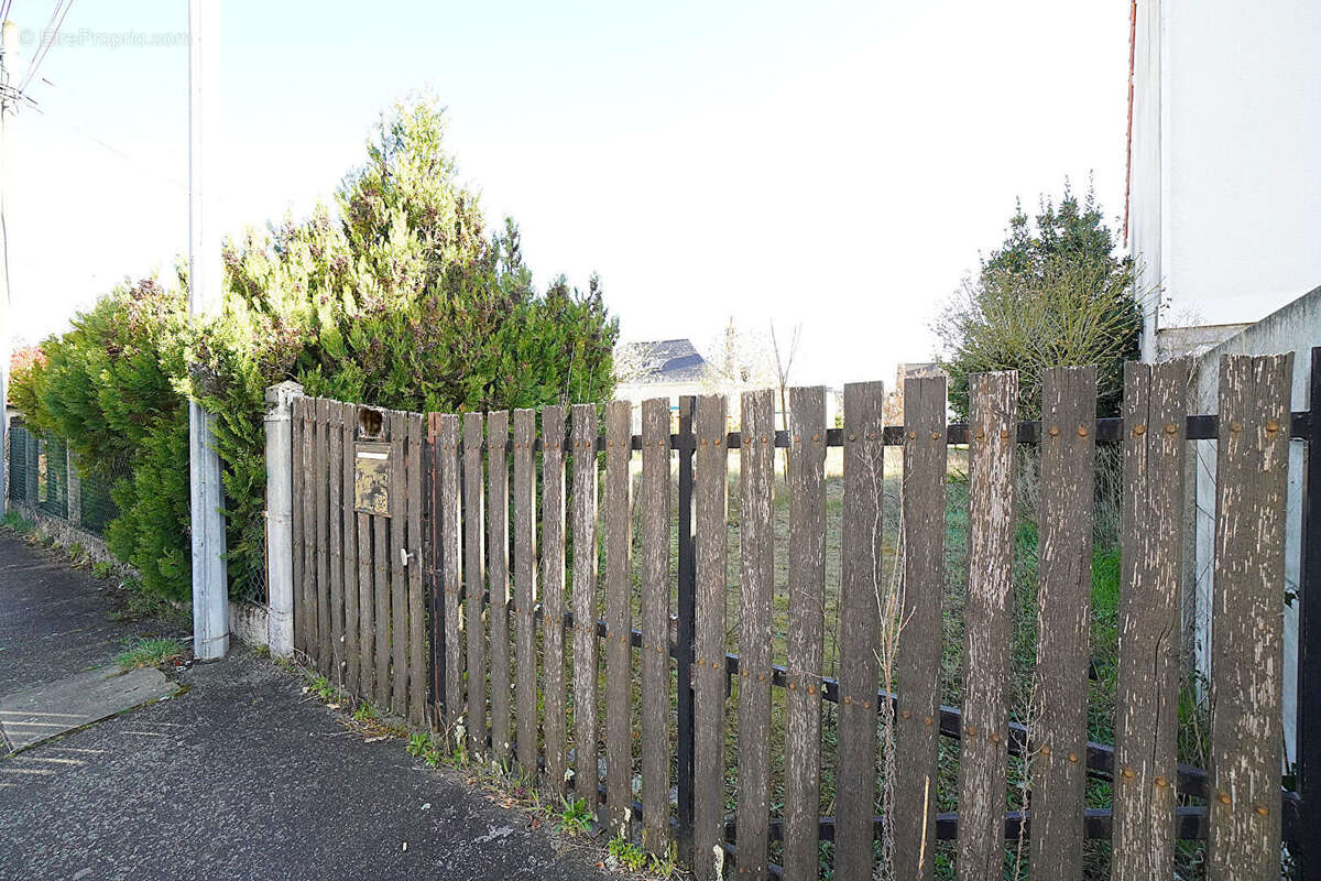 Terrain Le Mans 357 m2 - photo 2