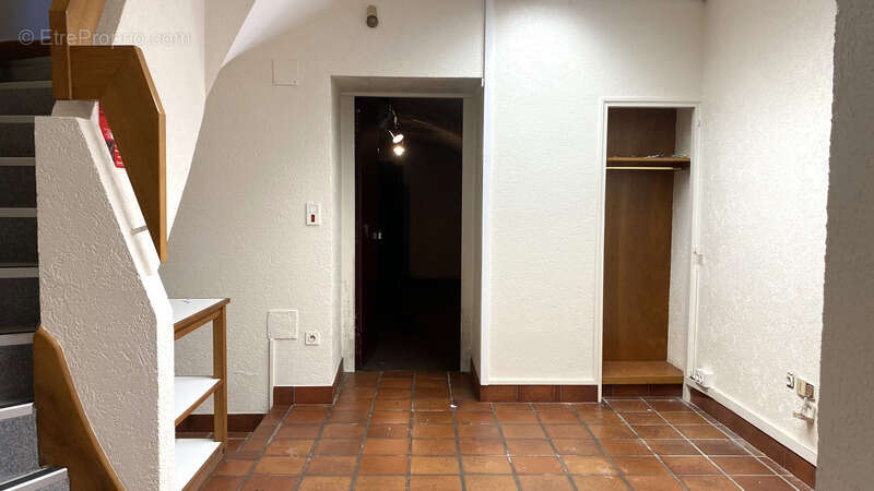 Commerce à L&#039;ISLE-SUR-SEREIN