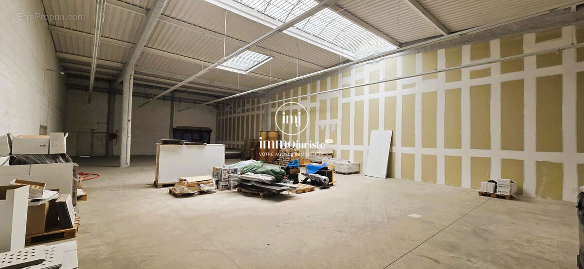 Commerce 330 m² à Boulazac  - photo 3