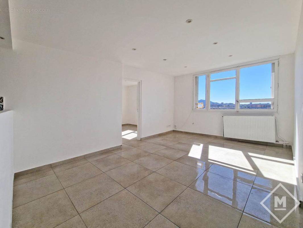 Appartement à MARSEILLE-10E