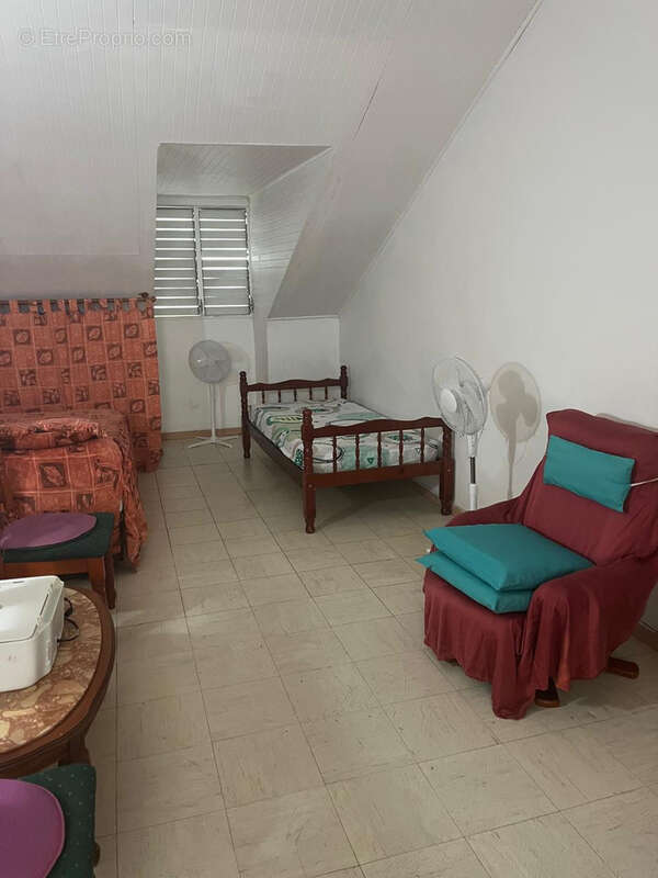 Maison à PETIT-BOURG