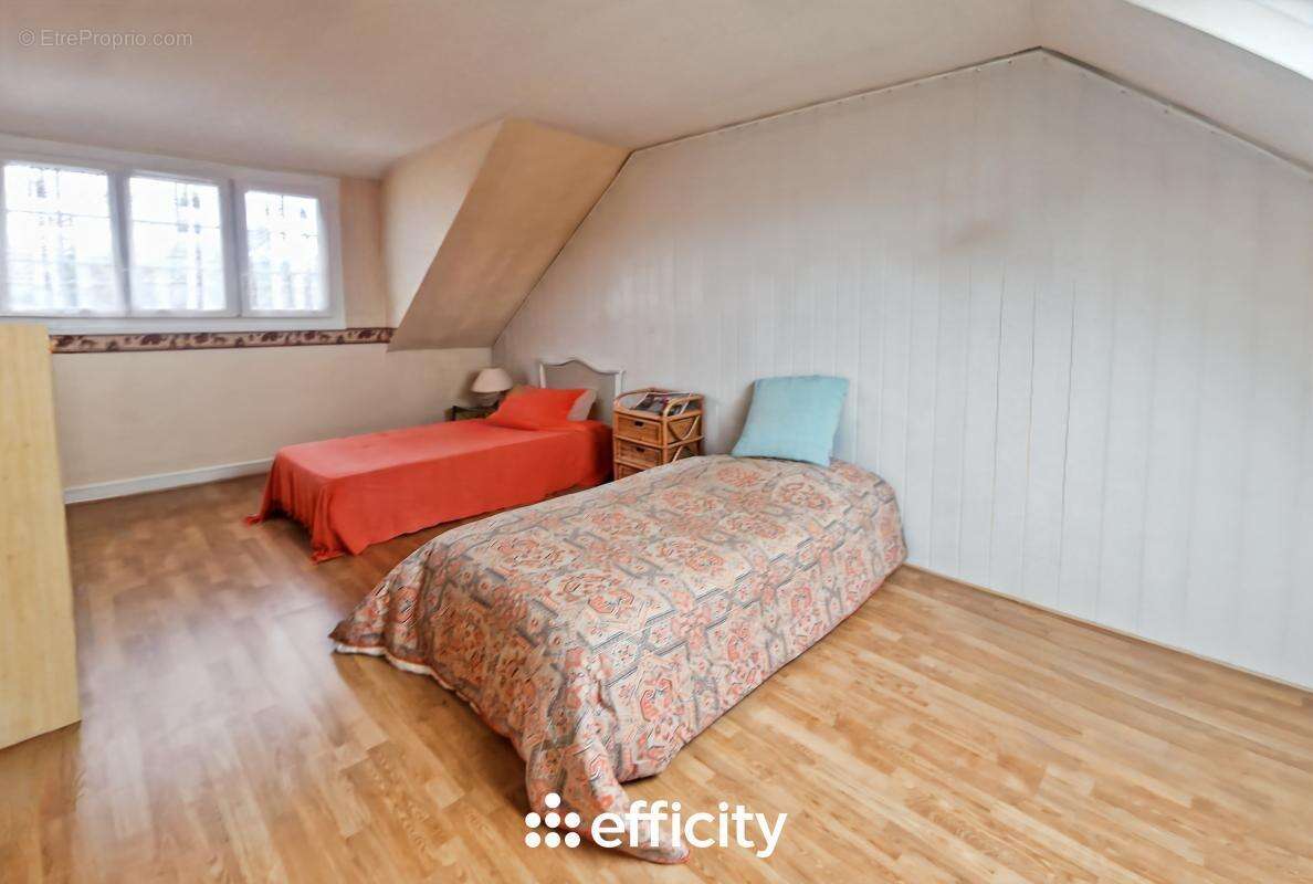 Maison à SUCY-EN-BRIE