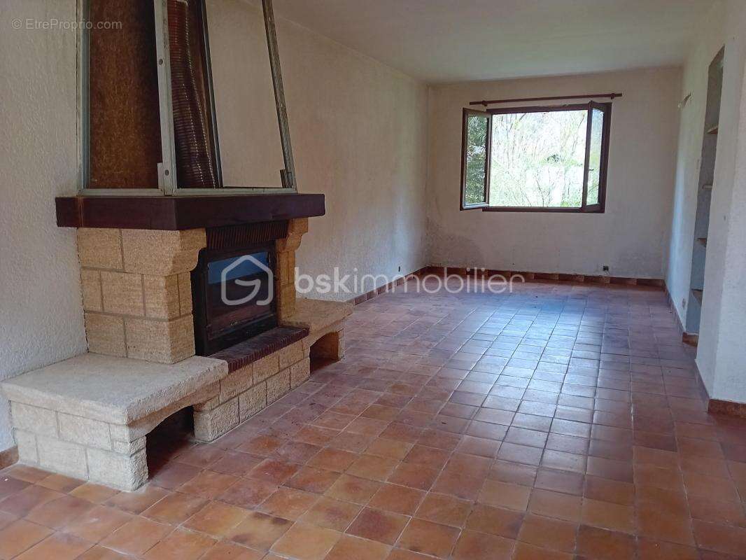 Maison à SAINT-BEAT