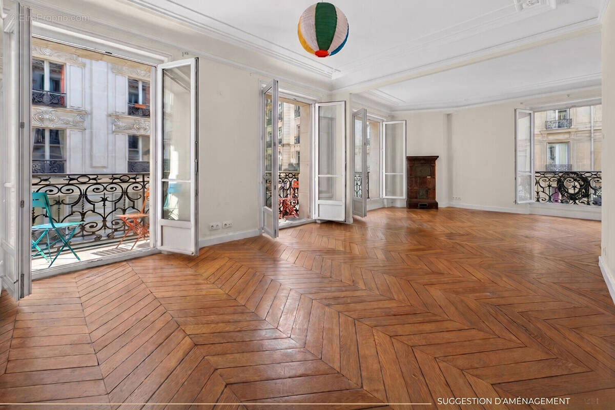 Appartement à PARIS-10E