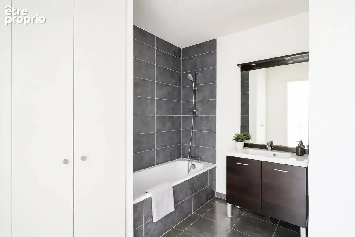 Appartement 2 pièces de 46 m² à Villenave-d'Ornon - photo 6