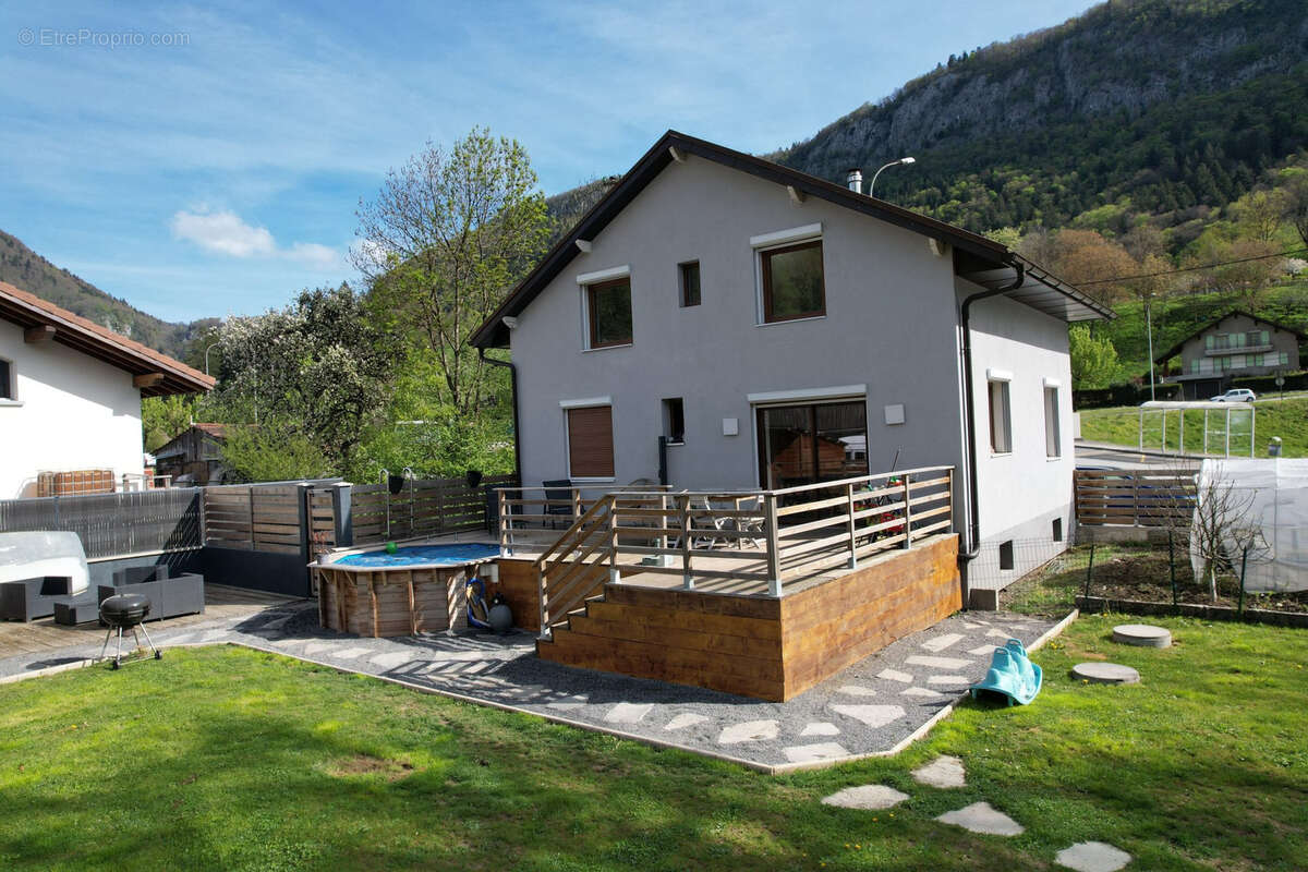 Maison à SAINT-JEOIRE