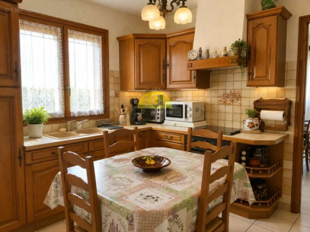 Villa 4 faces de Plain-Pied sur 621 m2 de terrain - photo 5