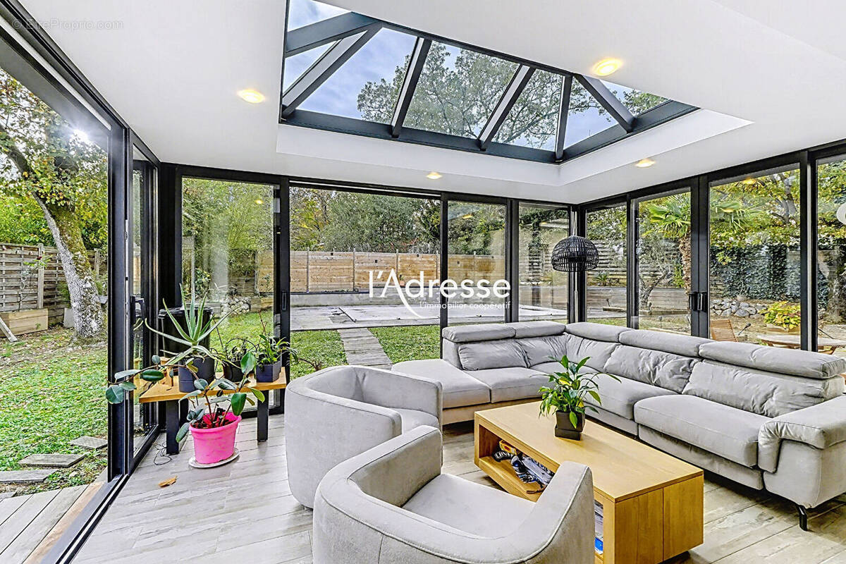 Maison à LA SALVETAT-SAINT-GILLES