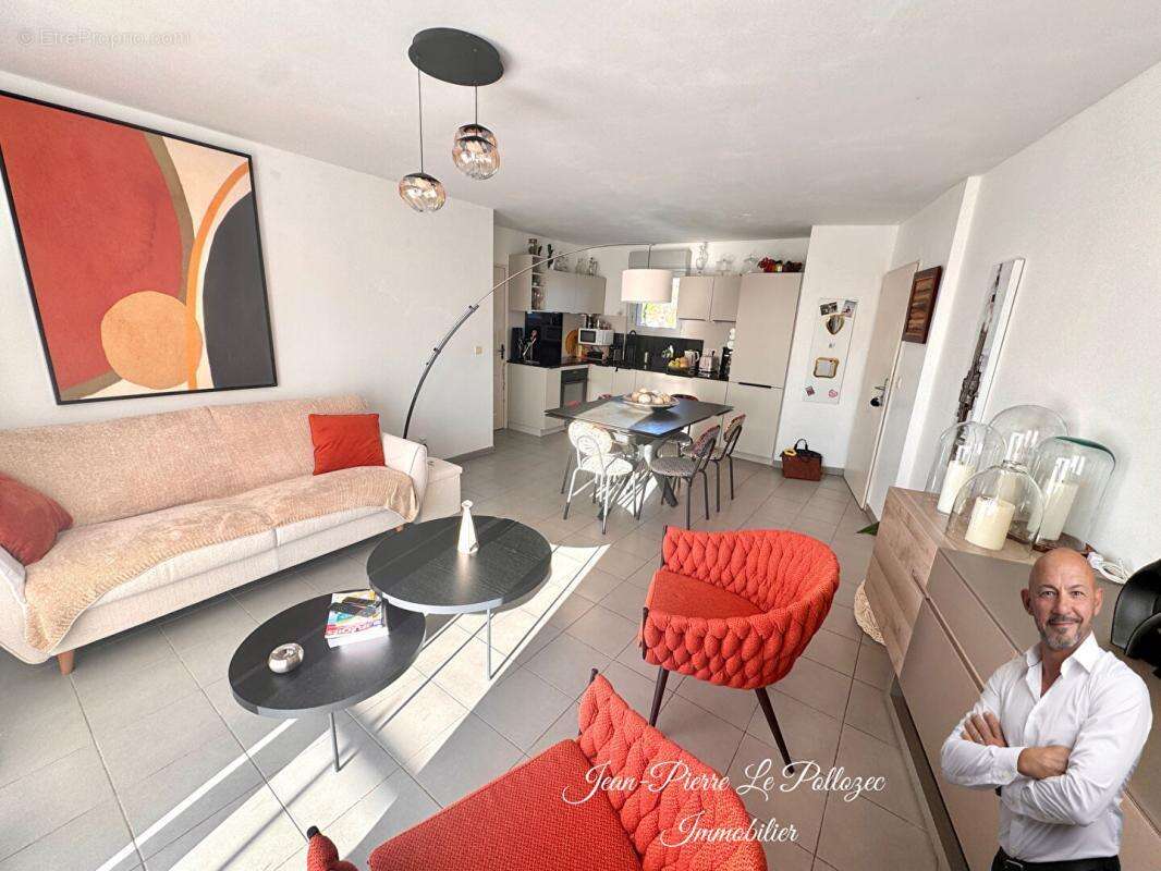 Appartement à PELISSANNE