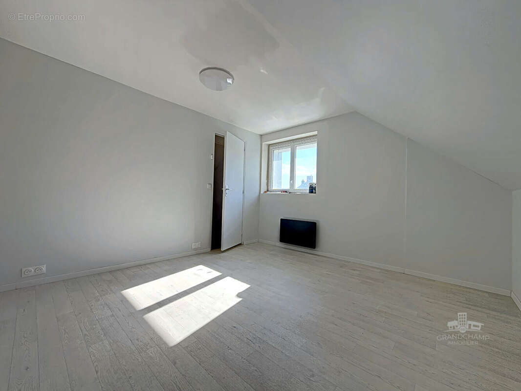 Maison Grandchamp Des Fontaines 4 pièce(s) 135.32 m2 - photo 8