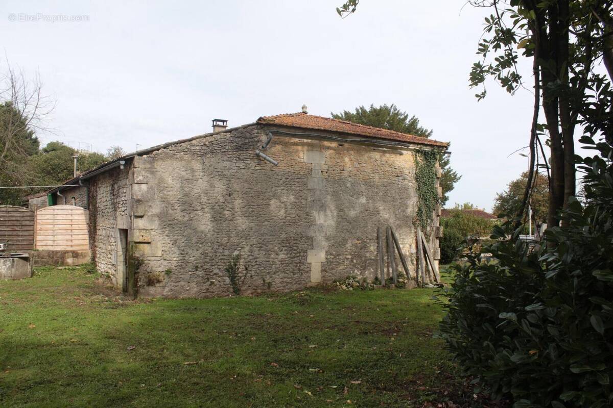 Photo 1 - Maison à SAINT-GENIS-DE-SAINTONGE