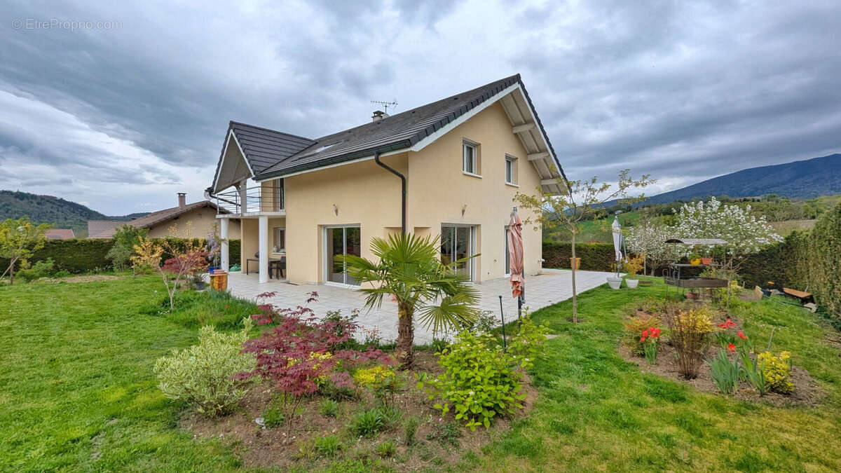 Maison à ALBY-SUR-CHERAN