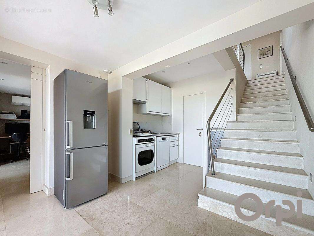 Maison à LES ISSAMBRES