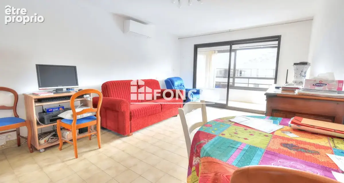 Mandelieu-la-Napoule — Appartement T2 au dernier étage, avec ascenseur et piscine - photo 4