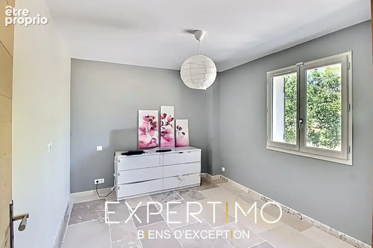 FUVEAU   Villa contemporaine  4 chambres  Suite parentale de plain-pied  Piscine 5 x 11 m  Terrain plat 2 - photo 14