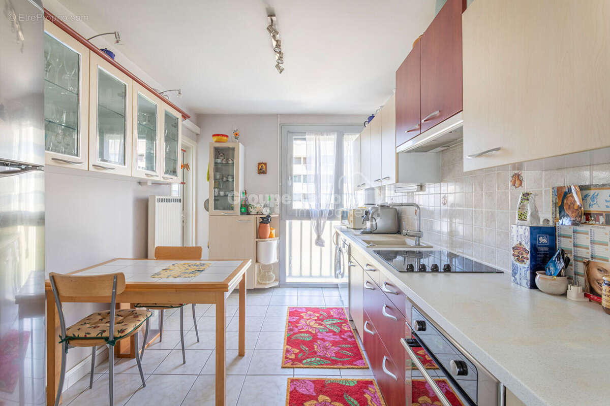 Appartement à CARRY-LE-ROUET