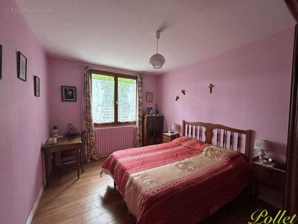 Maison à BRINON-SUR-SAULDRE