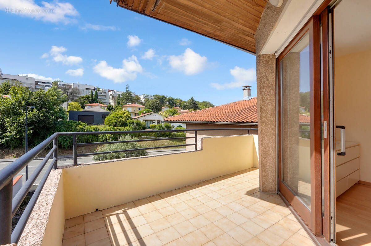 Appartement à RAMONVILLE-SAINT-AGNE