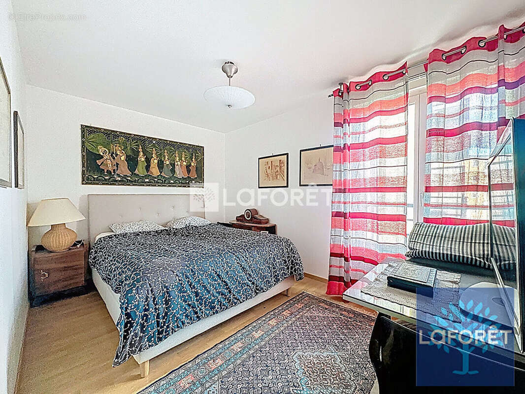 Appartement à VIGNEUX-SUR-SEINE