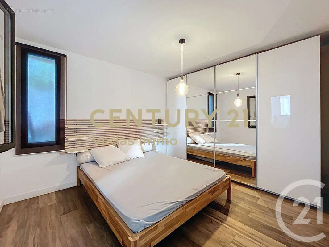 Maison à SAINT-JEAN-DE-VEDAS