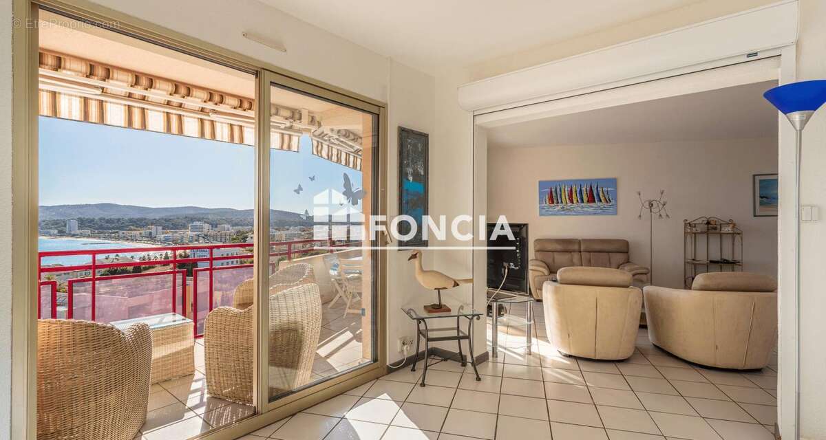 Appartement à LE LAVANDOU