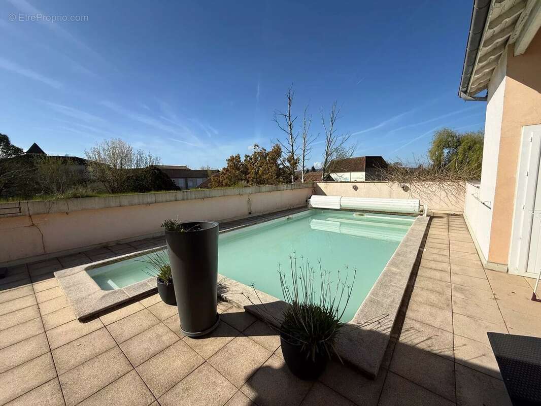 Maison à SAUVETERRE-DE-BEARN