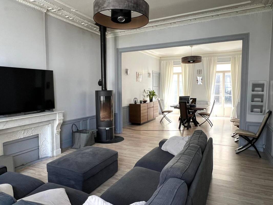 Photo 1 - Maison à SAINT-JEAN-D'ANGELY