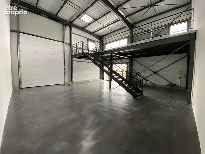 Commerce 186 m² à Marclopt  - photo 3
