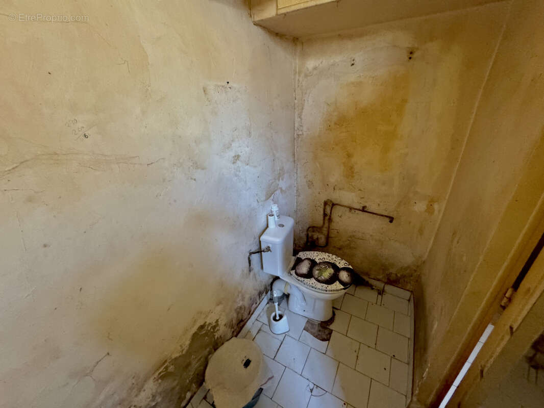 Appartement à MARSEILLE-5E
