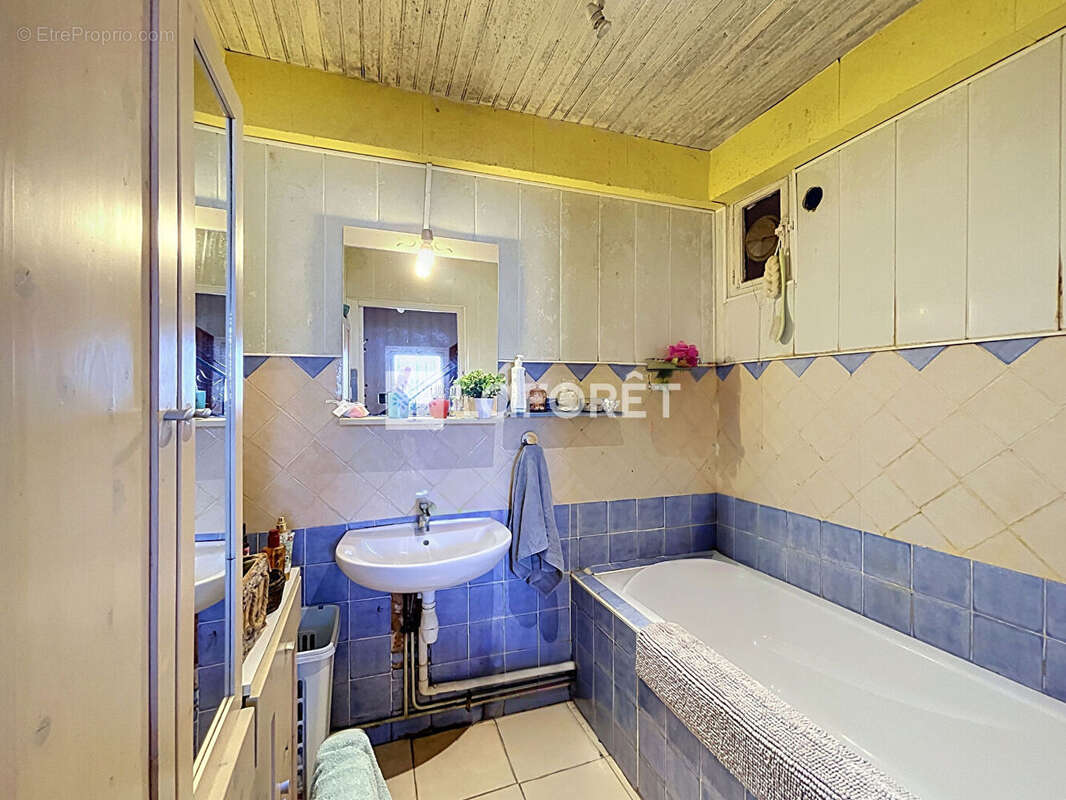 Maison Lafrancaise 5 pièces environ 115.68 m2 - 3604m² de terrain - double garage - photo 4