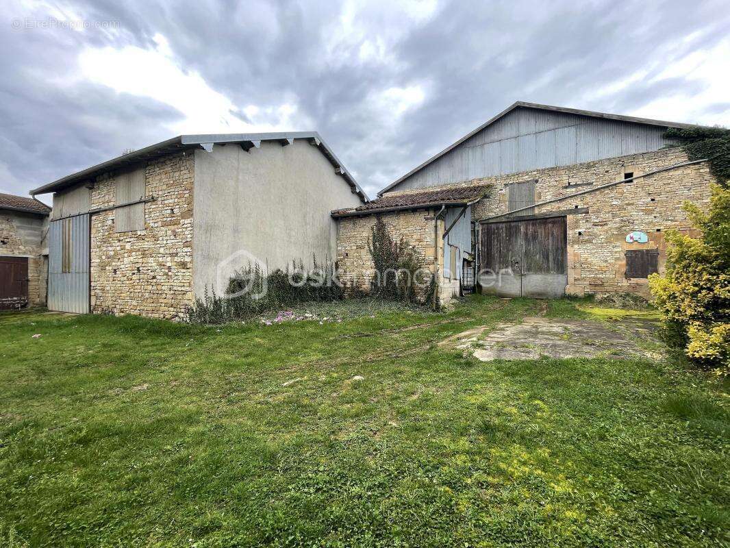 Maison à WASSY