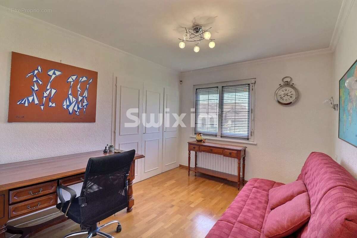 Maison à CRANVES-SALES