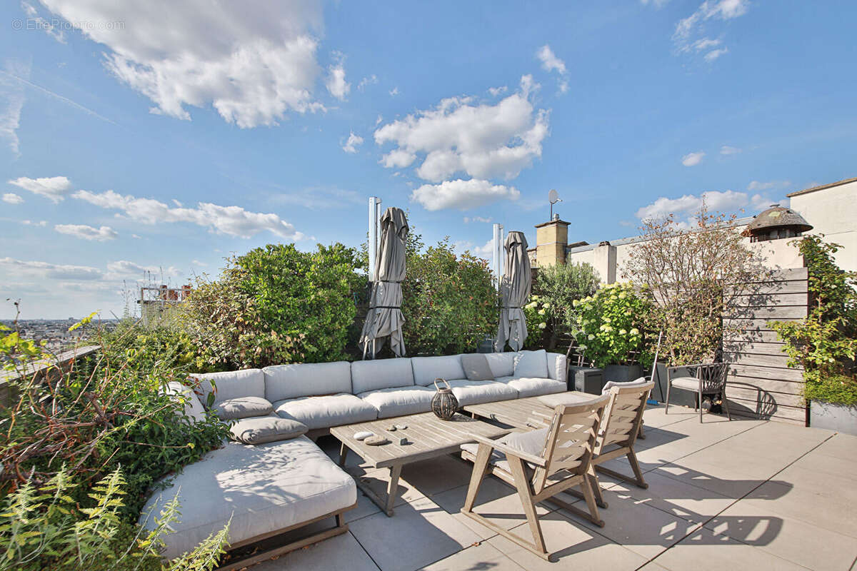 Appartement à PARIS-17E