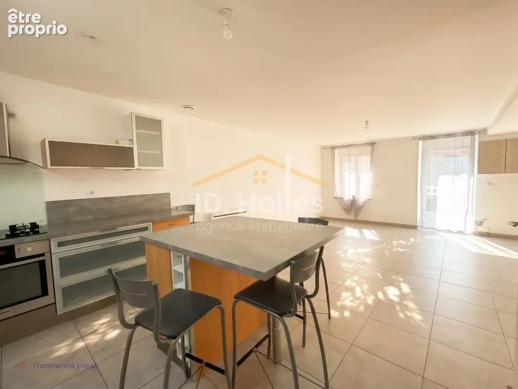 Maison avec jardin et garage - photo 2