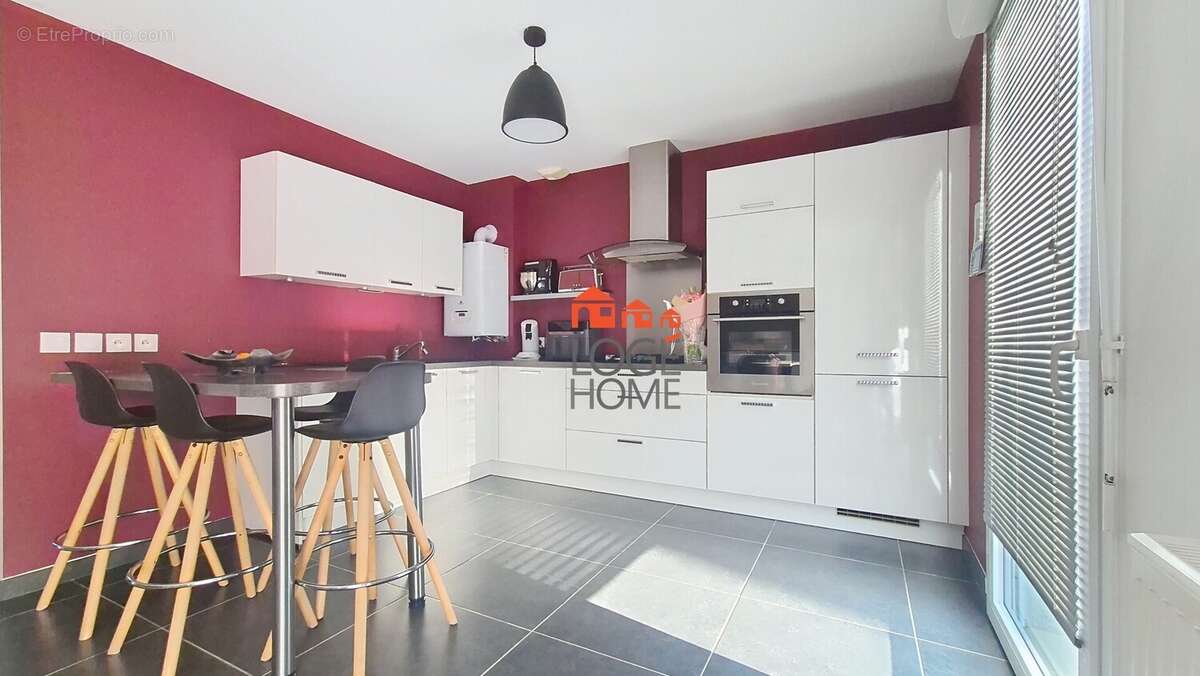 Cuisine - Maison à COURCELLES-LES-LENS