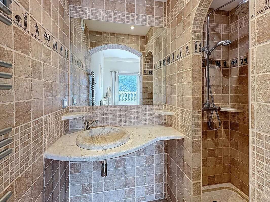 Maison à AURIBEAU-SUR-SIAGNE