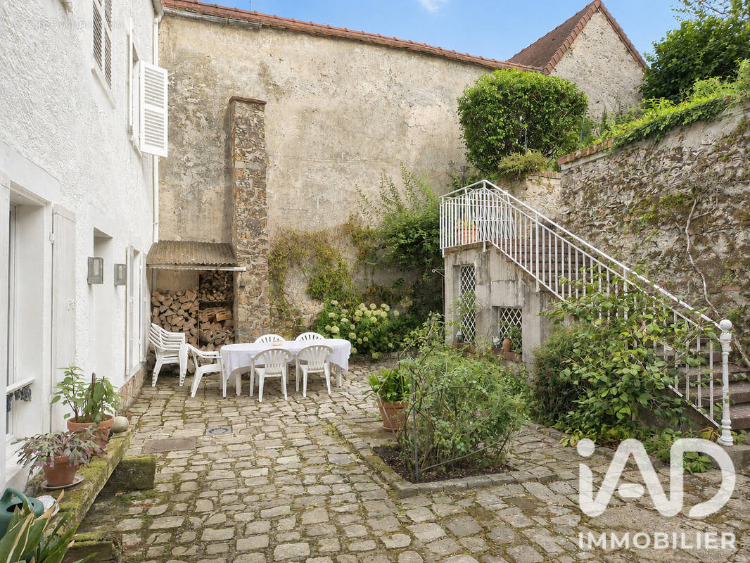 Photo 1 - Maison à CHEVREUSE