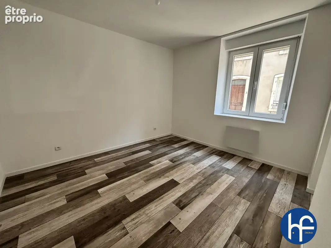 T3 rénové en rez-de-chaussée - photo 3