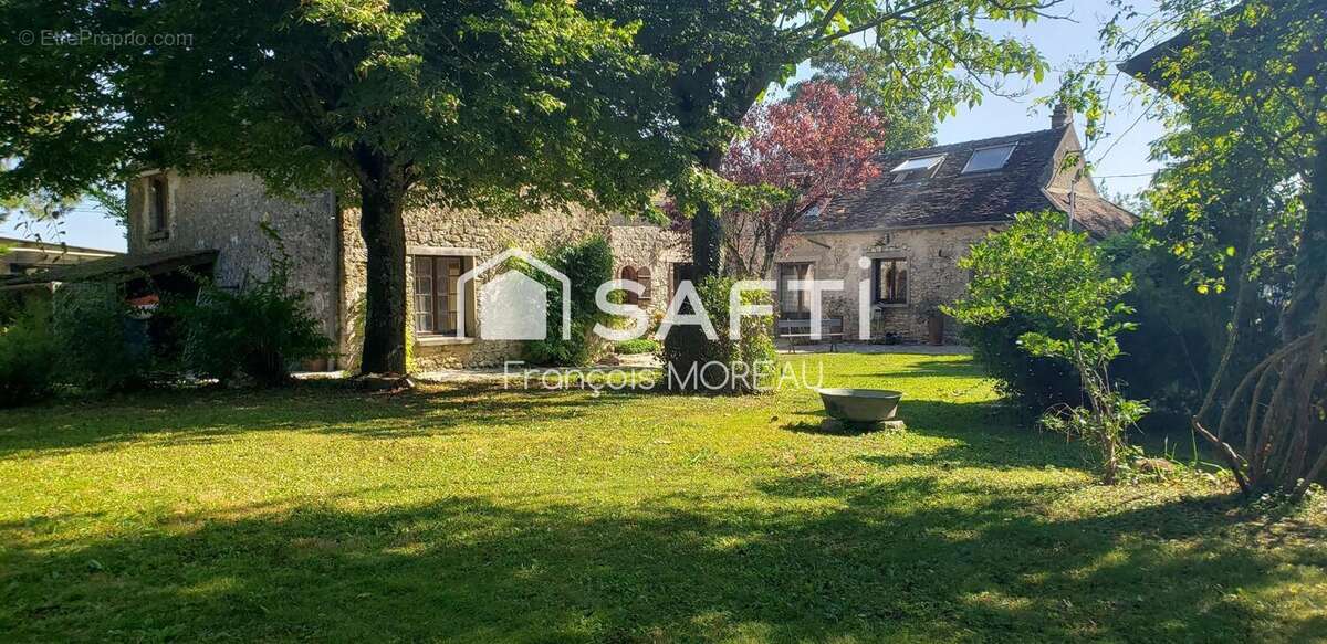Maison 206 m² à Chaintreaux  - photo 9