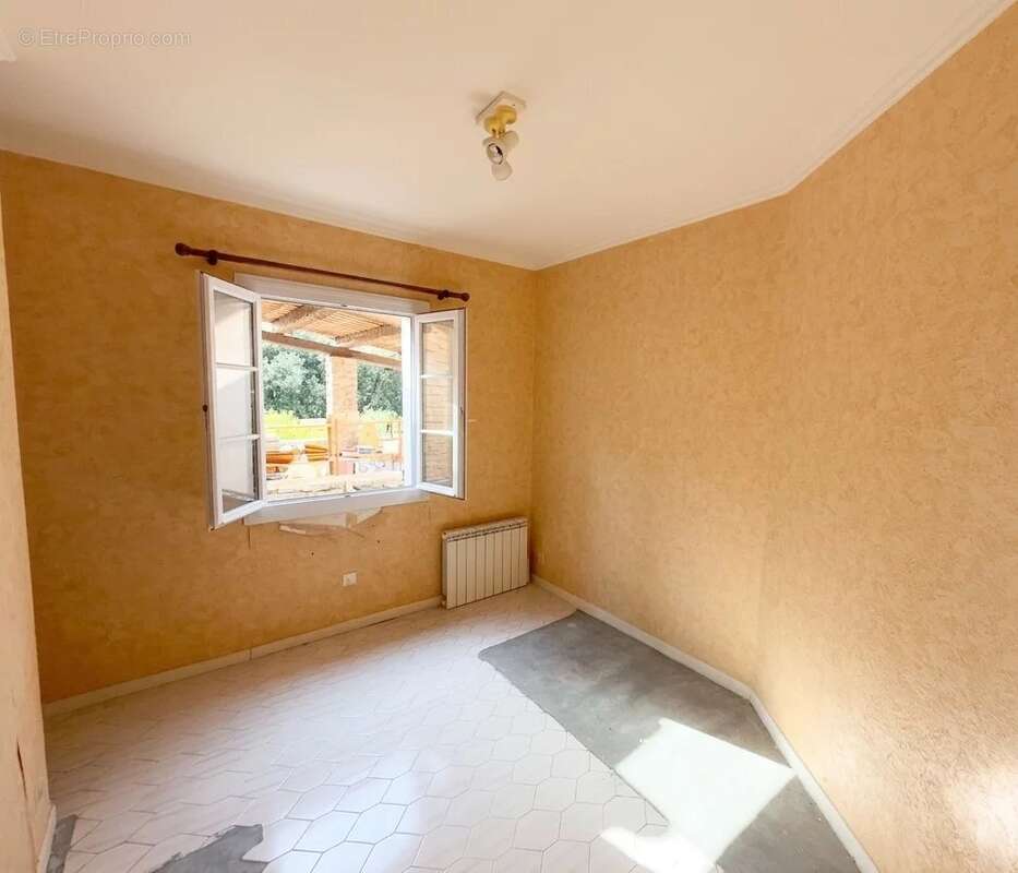 Maison - 10 minutes de cotignac - photo 14