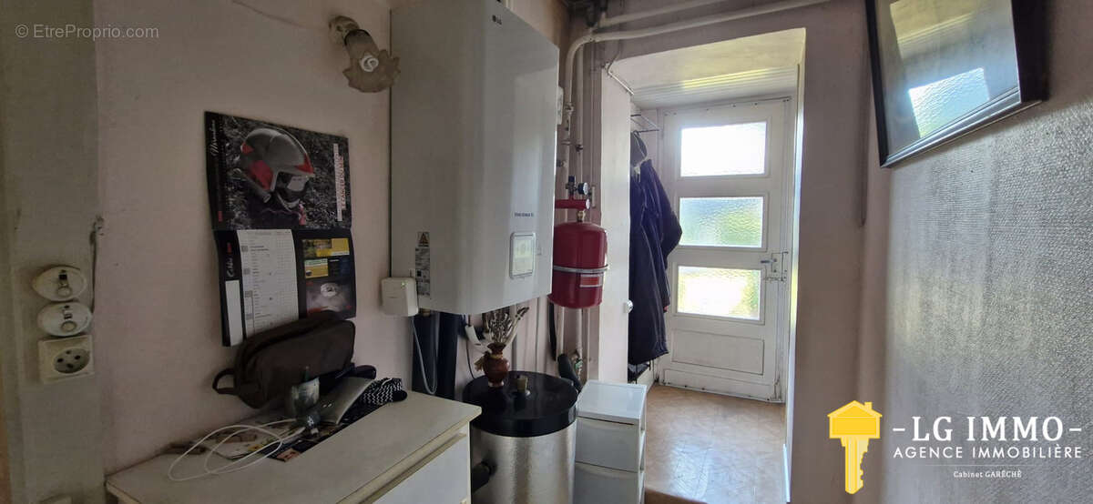 Maison à SAINT-GEORGES-DES-AGOUTS