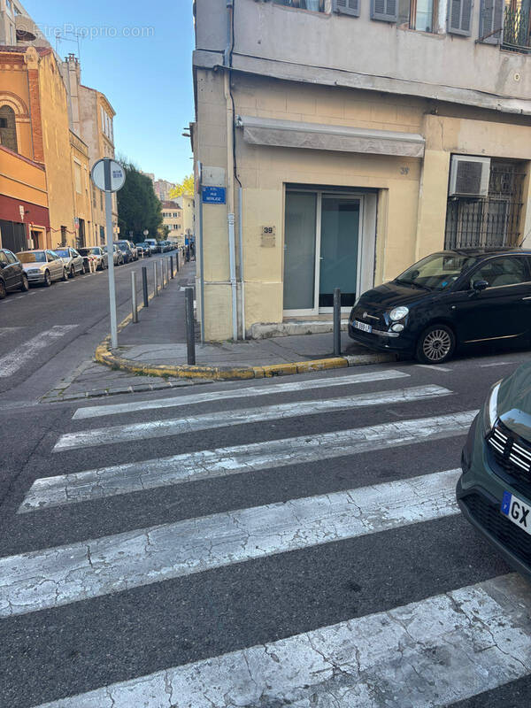 Commerce à MARSEILLE-6E