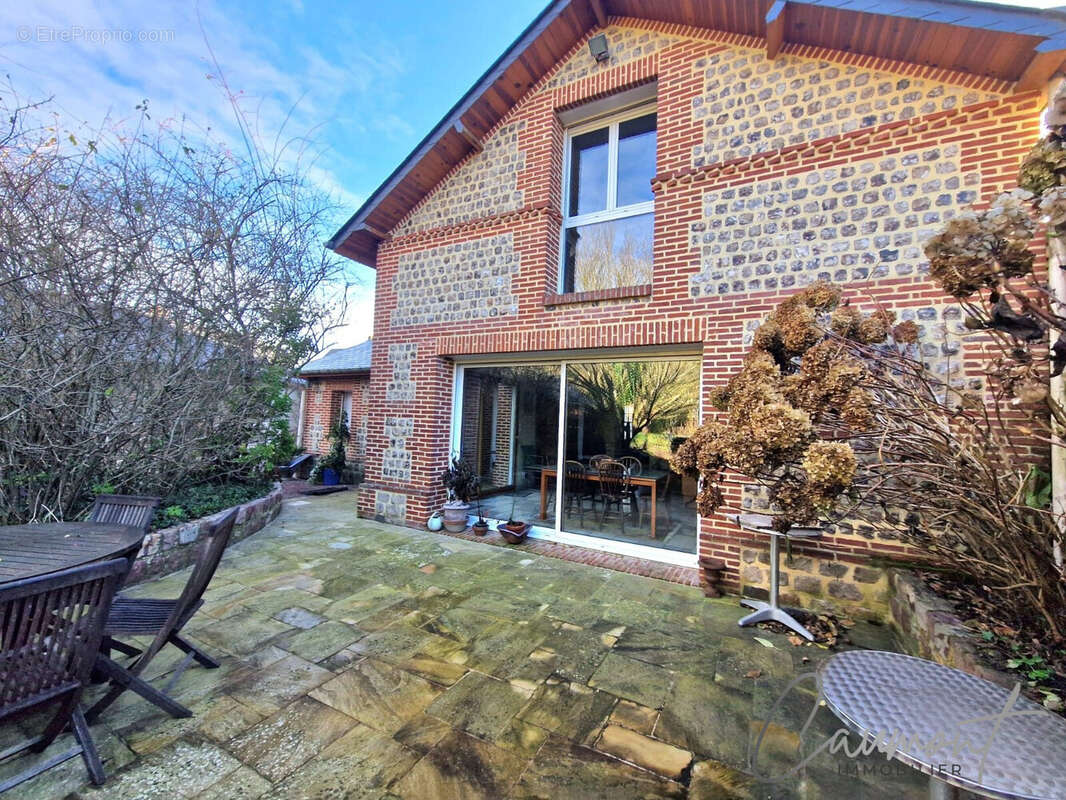 Maison à GRAINVILLE-LA-TEINTURIERE