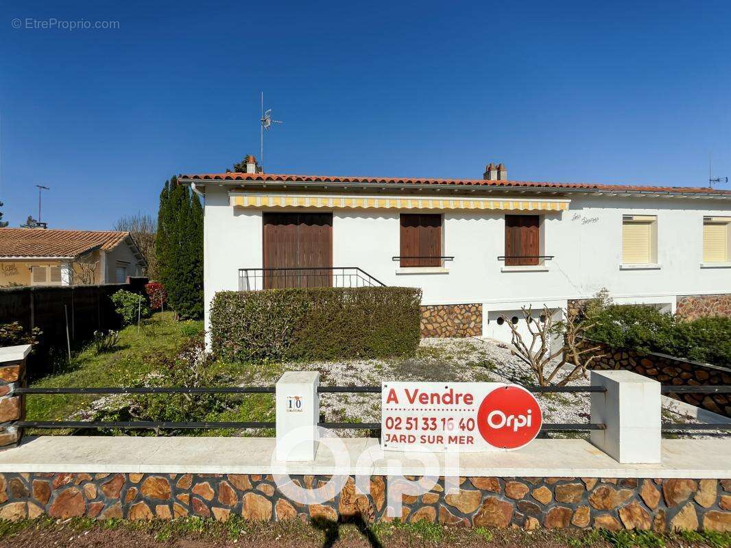 Maison à SAINT-VINCENT-SUR-JARD