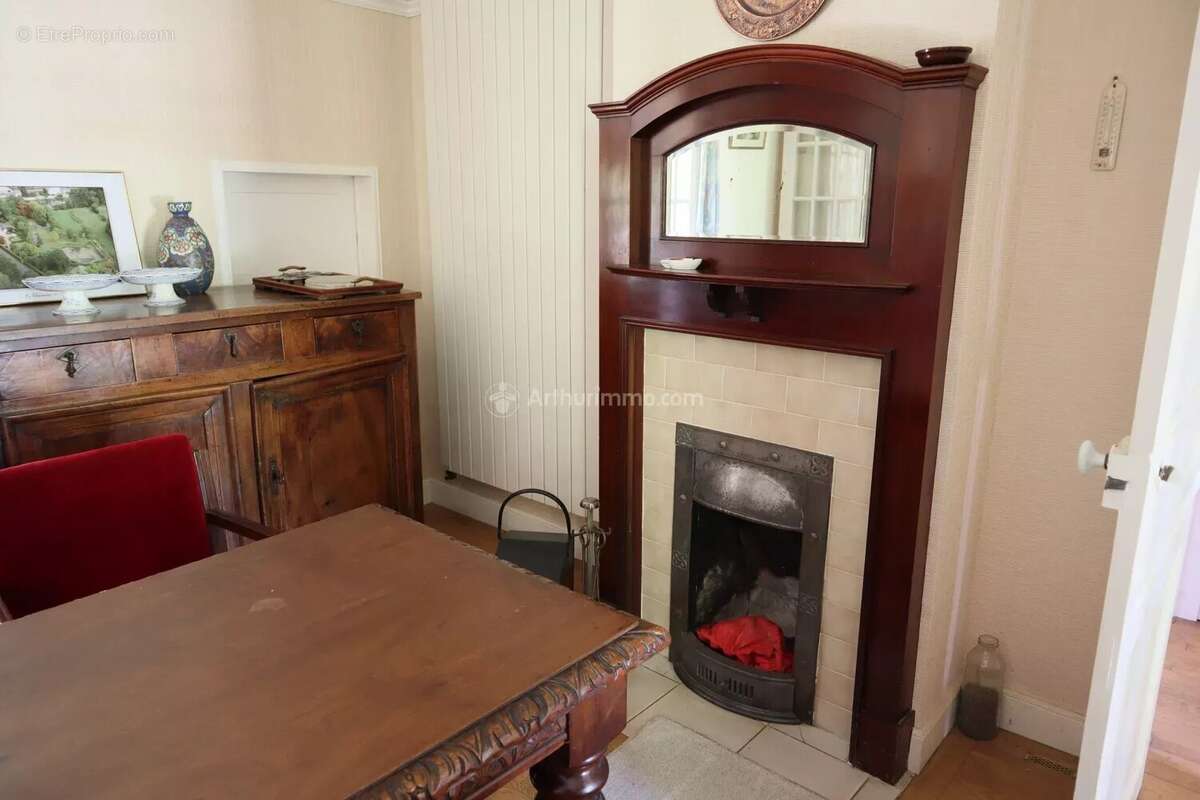 Maison à LA CHARTRE-SUR-LE-LOIR